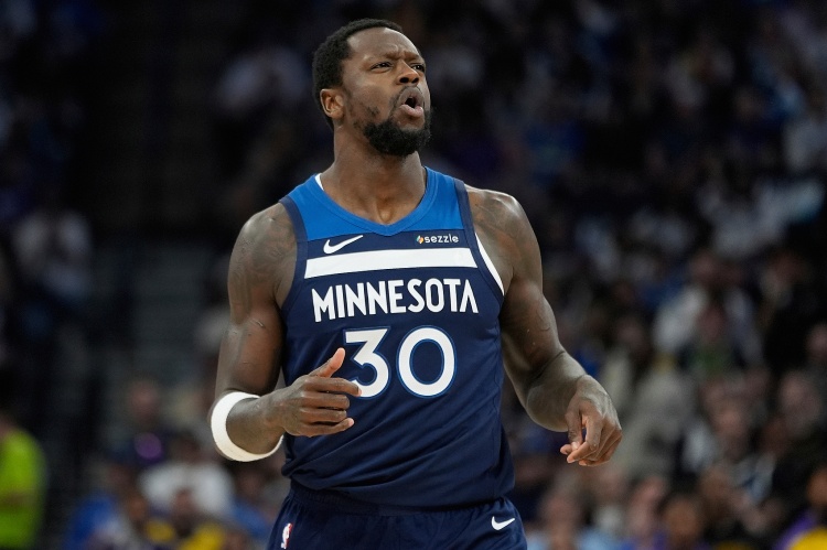 球分至弱侧 球分至弱侧