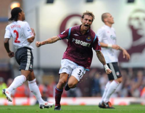 曼城斯特林末节进球助球队获胜